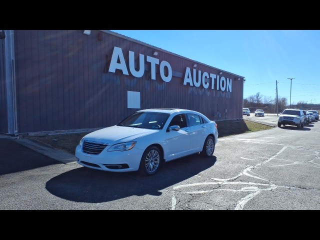 BUY CHRYSLER 200 2013 4DR SDN LIMITED, Columbia Central Missouri Auto Auction