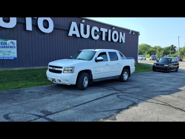 BUY CHEVROLET AVALANCHE 2007 4WD CREW CAB 130