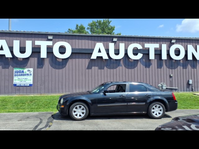 BUY CHRYSLER 300 2005 4DR SDN 300 TOURING *LTD AVAIL*, Columbia Central Missouri Auto Auction
